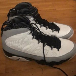 Jordan 9 Barons Size: 11.5